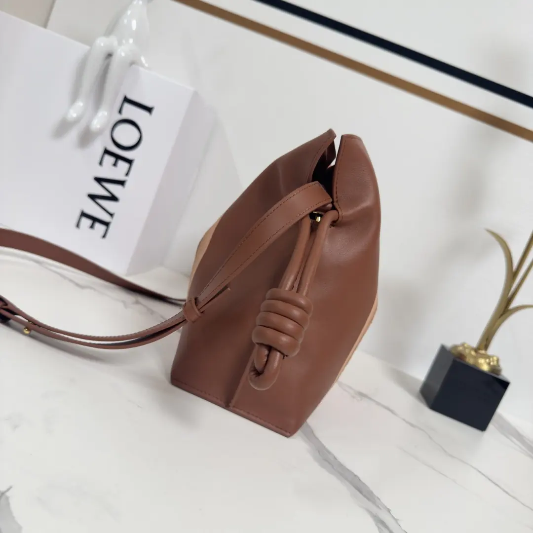 Loewe Style Gold Leather Shoulder Bag Lookbook Reference image 2