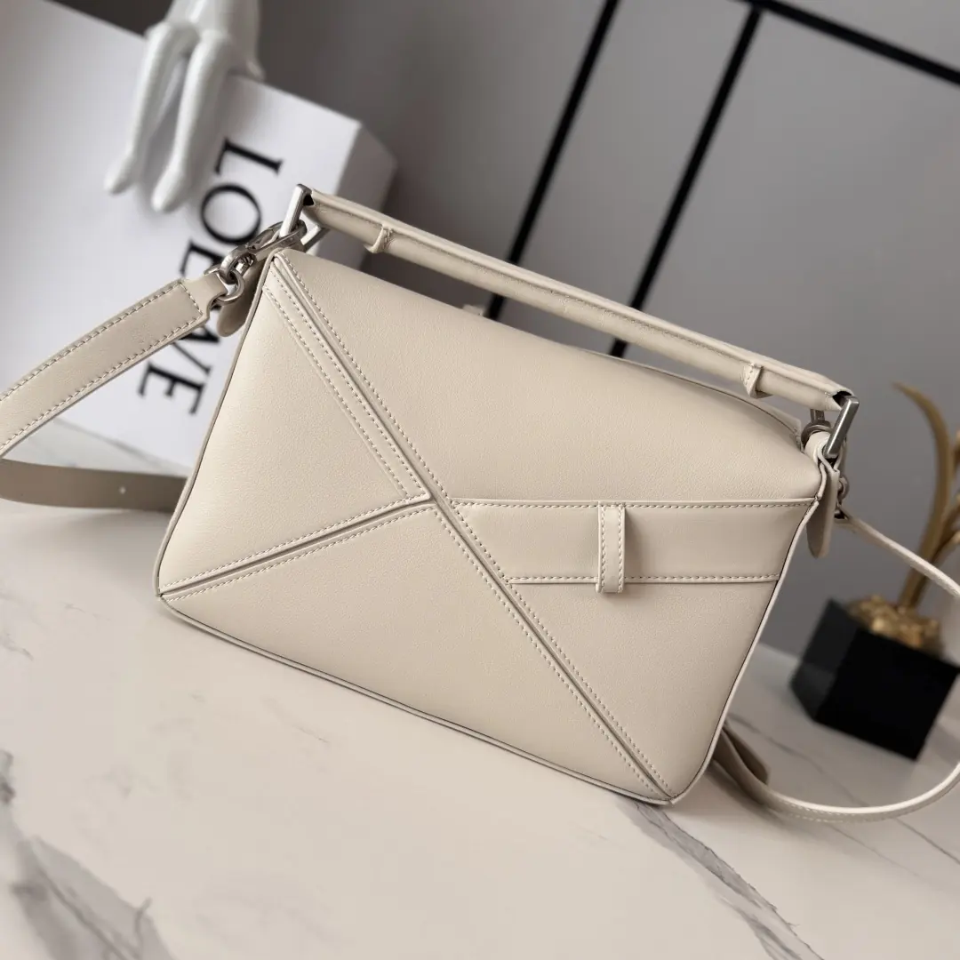 Loewe Style Grey Leather Top Handle Bag Lookbook Reference image 3