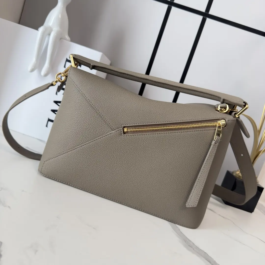 Loewe Style Grey Leather Wallet Lookbook Reference image 3