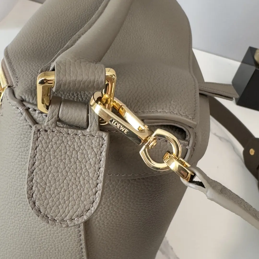 Loewe Style Grey Leather Wallet Lookbook Reference image 6