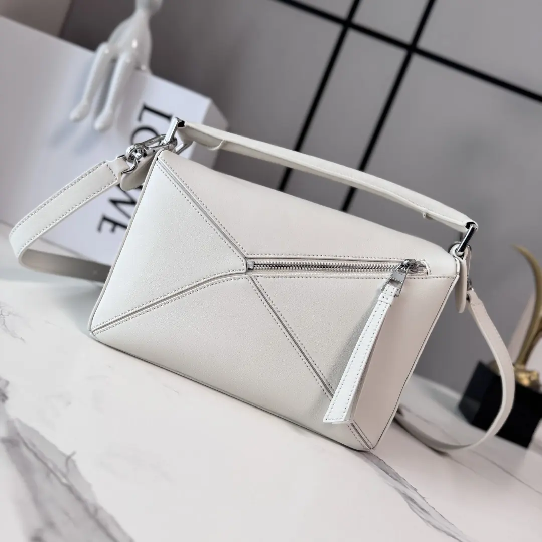Loewe Style Grey Leather Wallet Lookbook Reference image 3