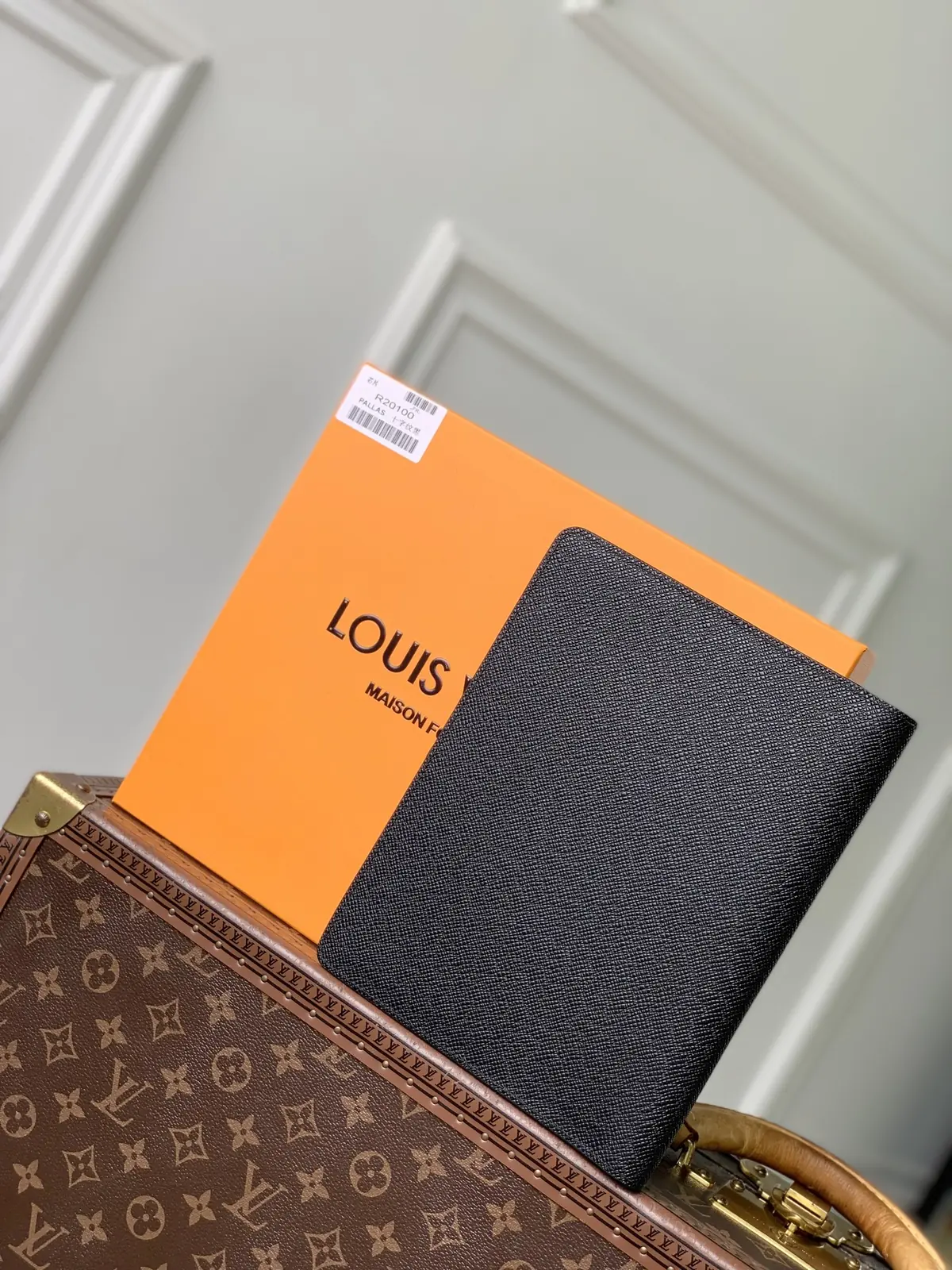LV Style Beige Canvas Bag Lookbook Reference image 2
