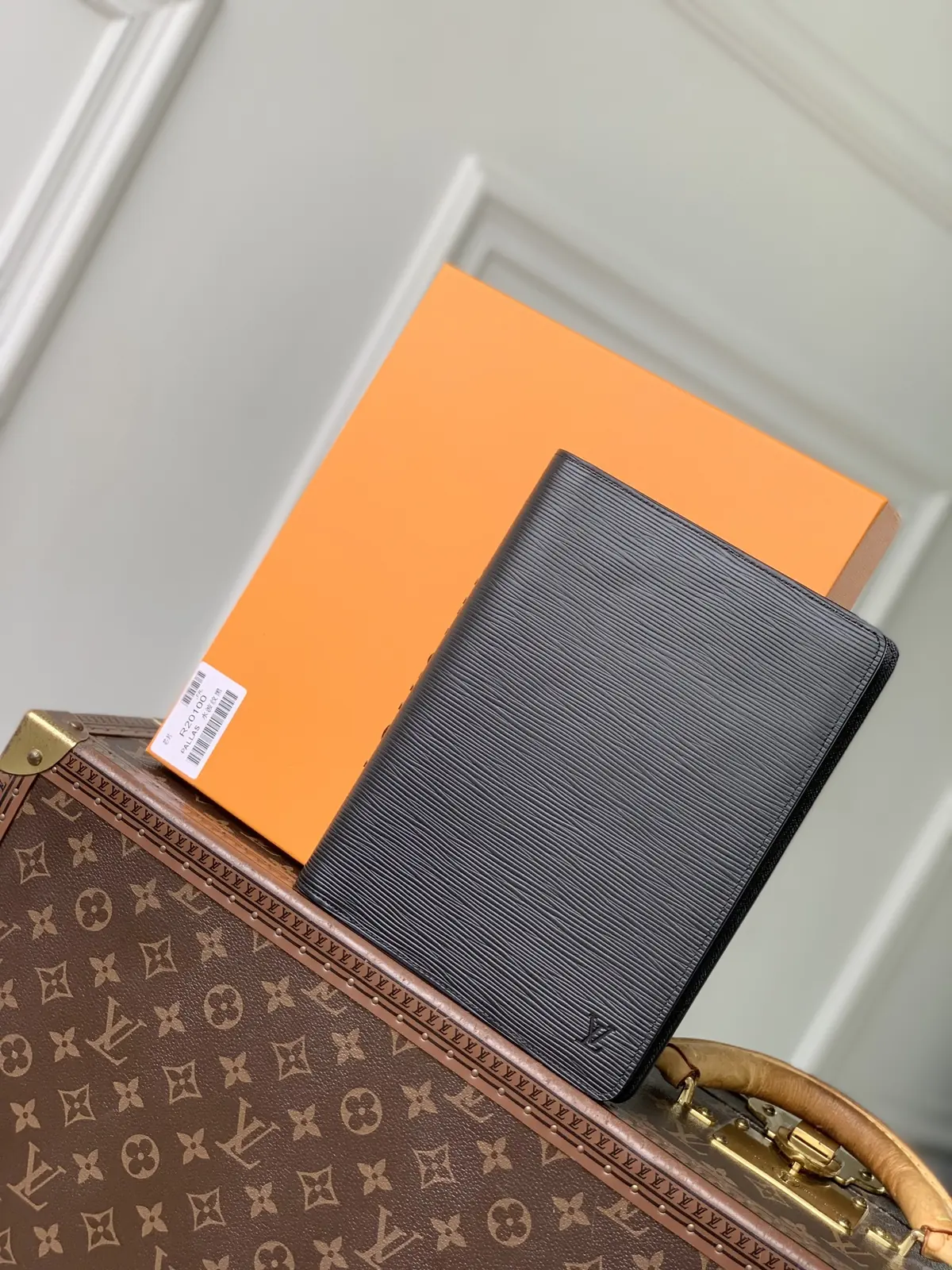 LV Style Beige Canvas Bag Lookbook Reference image 1