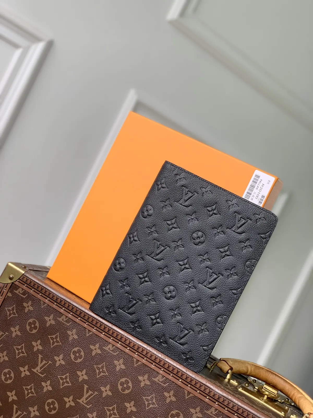 LV Style Beige Canvas Bag Lookbook Reference image 1