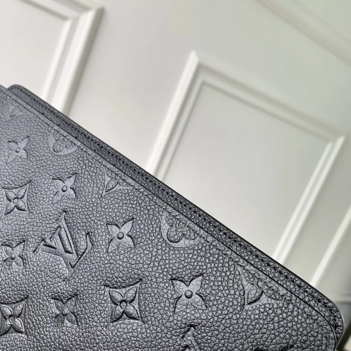 LV Style Beige Canvas Bag Lookbook Reference image 4