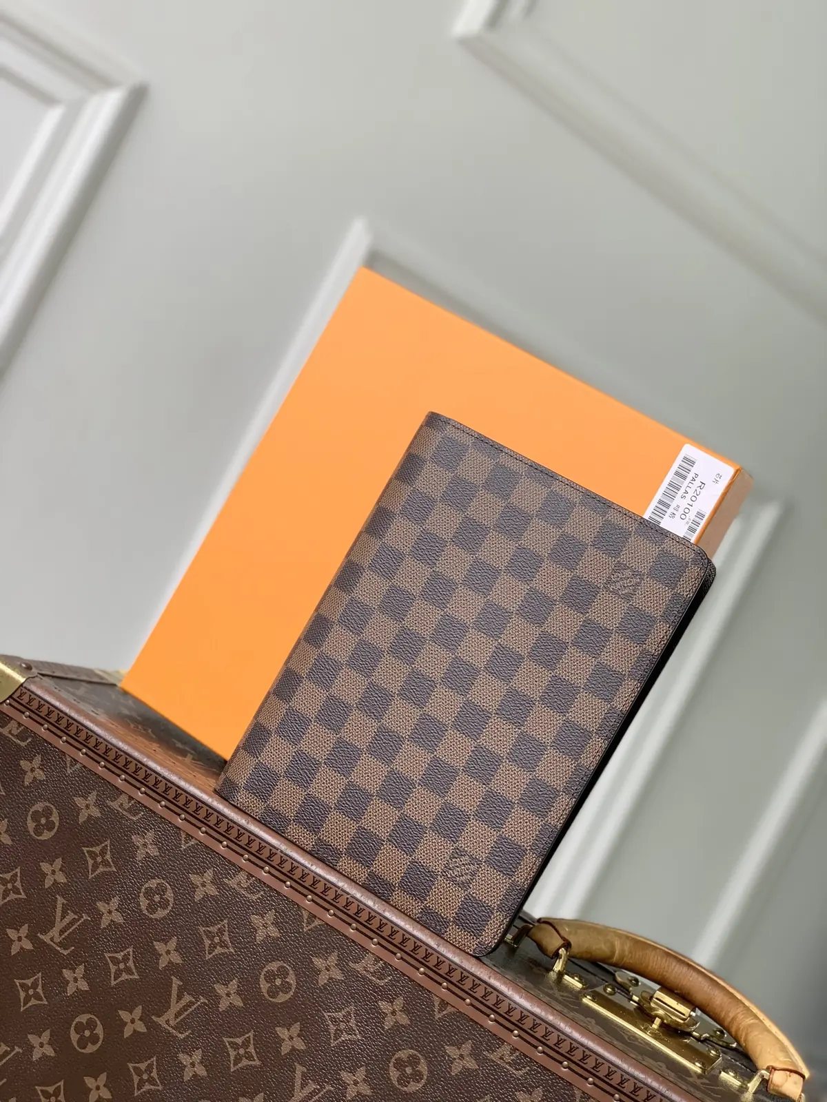 LV Style Beige Canvas Bag Lookbook Reference image 1