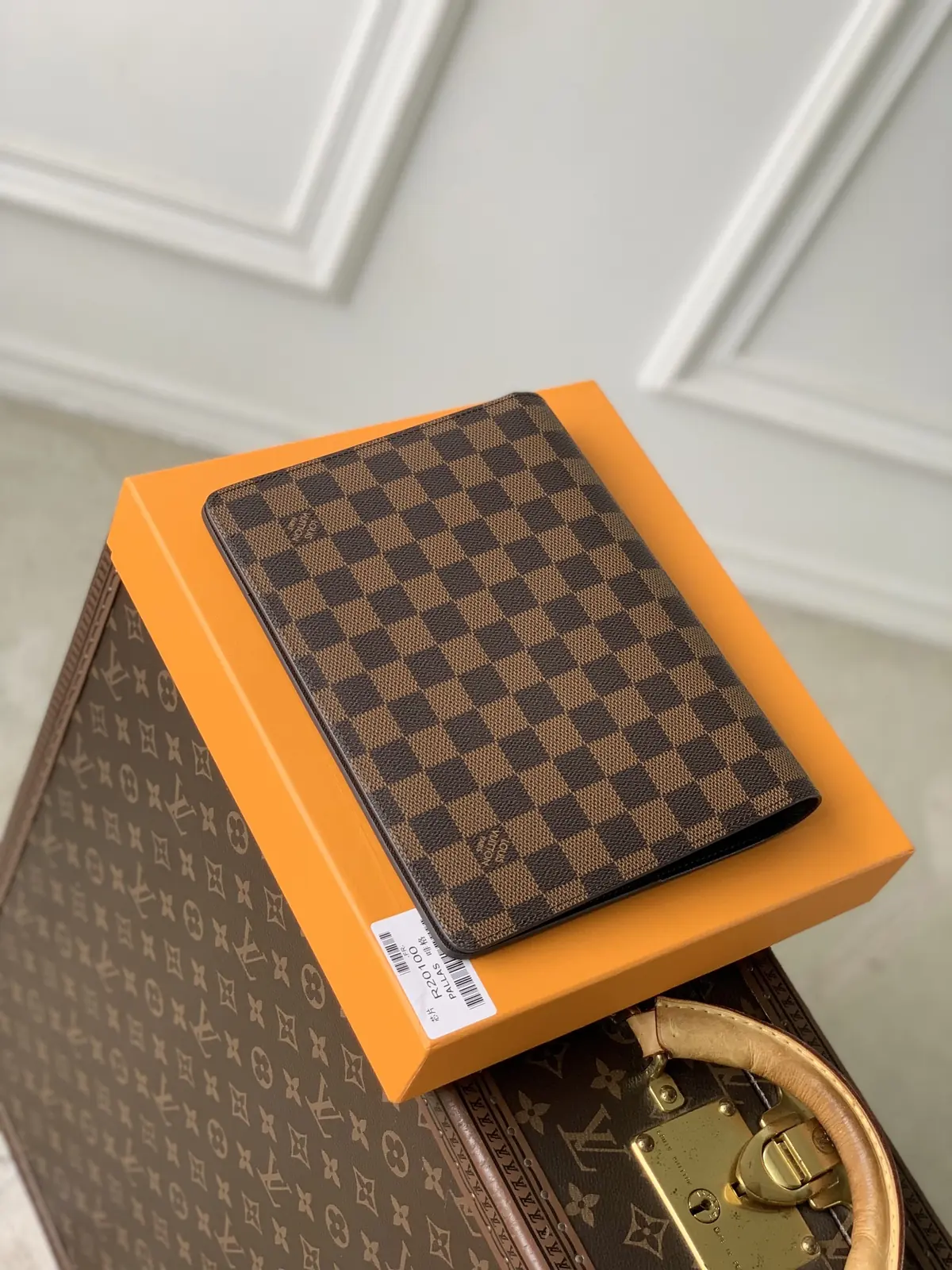 LV Style Beige Canvas Bag Lookbook Reference image 3