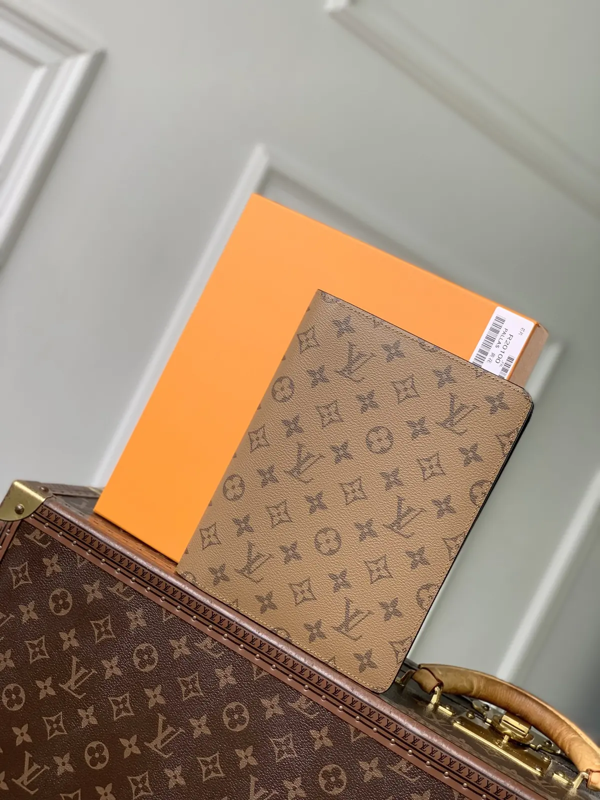 LV Style Beige Canvas Bag Lookbook Reference image 1