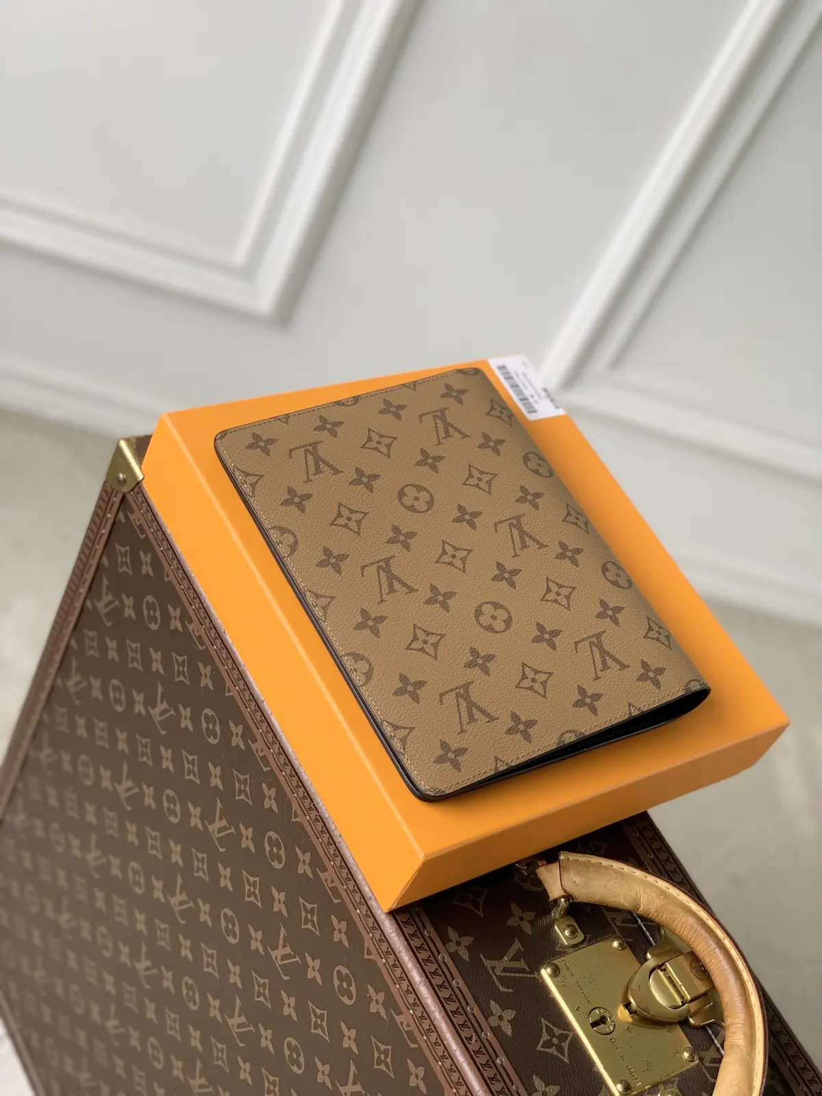 LV Style Beige Canvas Bag Lookbook Reference image 3