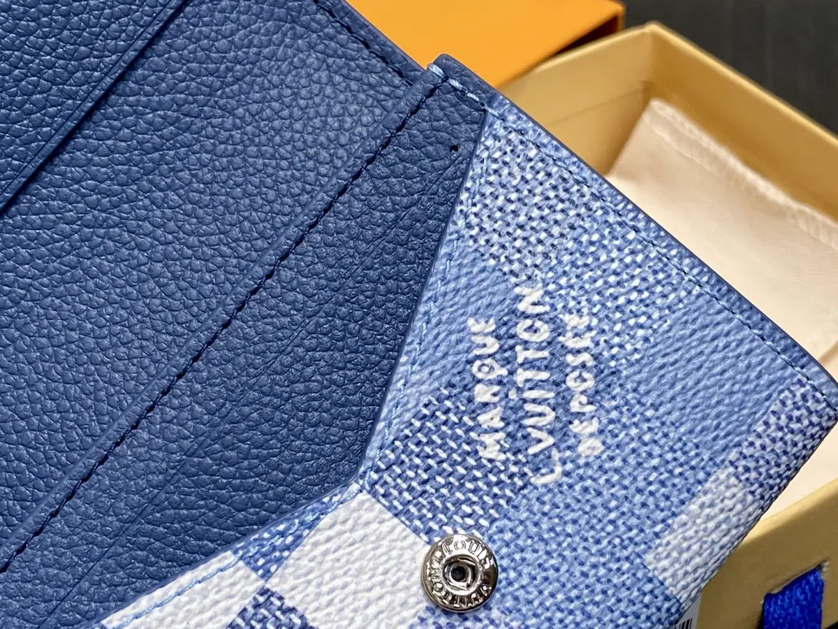 LV Style Beige Canvas Card Holder Lookbook Reference image 3