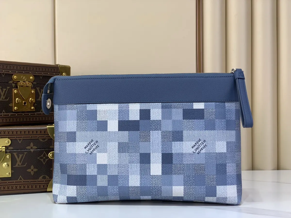 LV Style Beige Canvas Clutch Lookbook Reference image 3