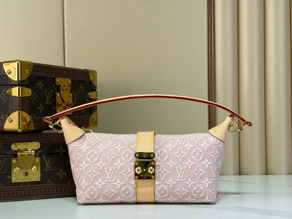 LV Style Beige Canvas Clutch Bags detail image 1 from source 787725