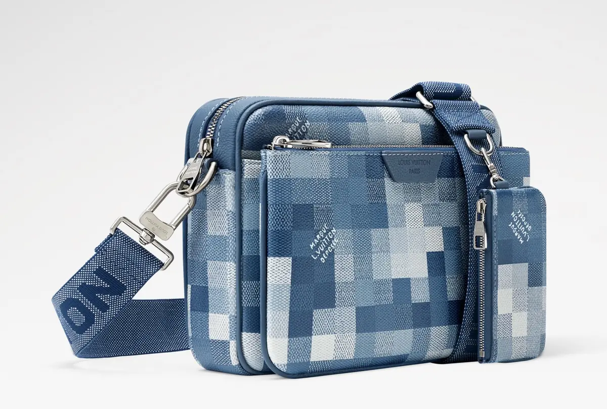 LV Style Beige Canvas Messenger Bag Lookbook Reference image 2