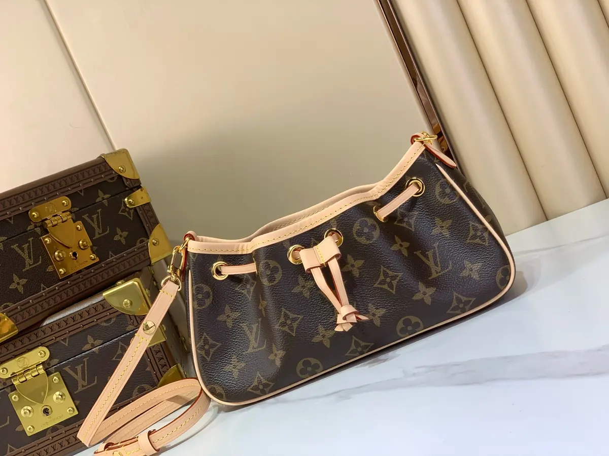 LV Style Beige Canvas Top Handle Bag style reference detail image 4 from source 787681