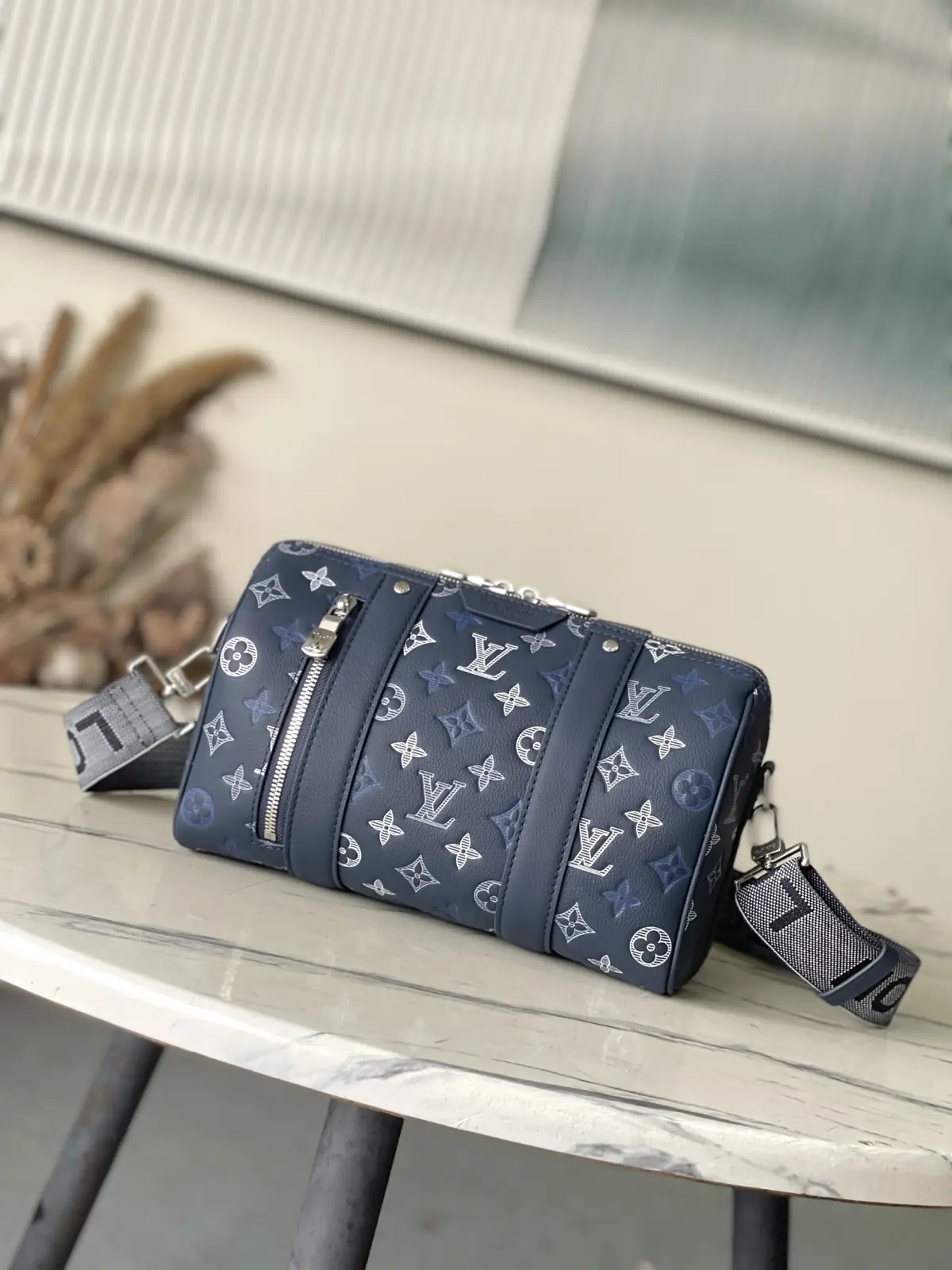 LV Style Beige Canvas Travel Bag Lookbook Reference image 1