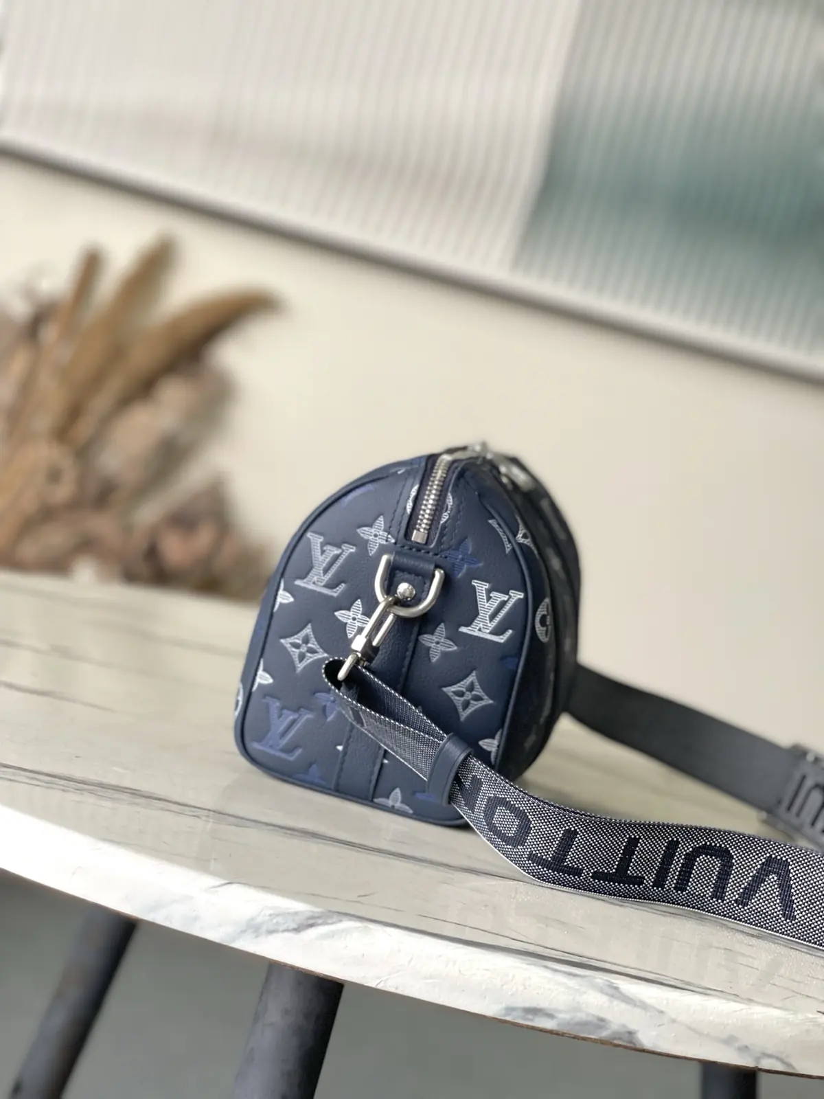 LV Style Beige Canvas Travel Bag Lookbook Reference image 2