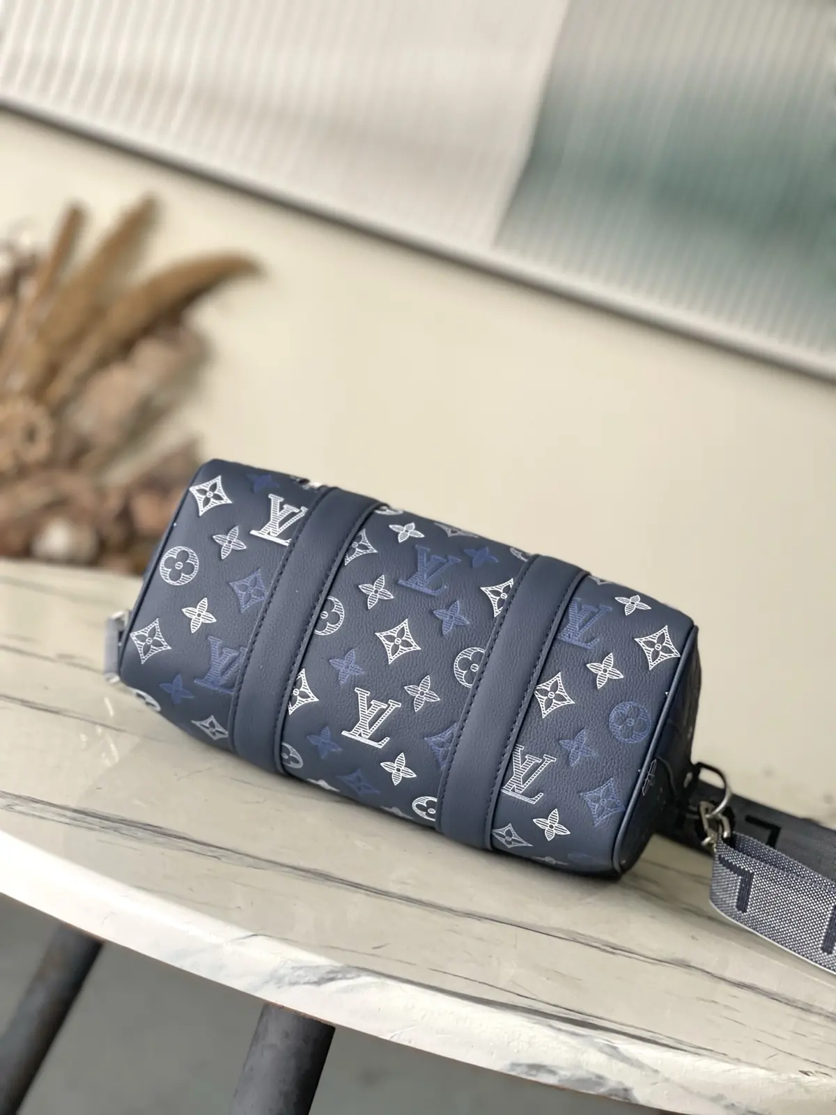 LV Style Beige Canvas Travel Bag Lookbook Reference image 4