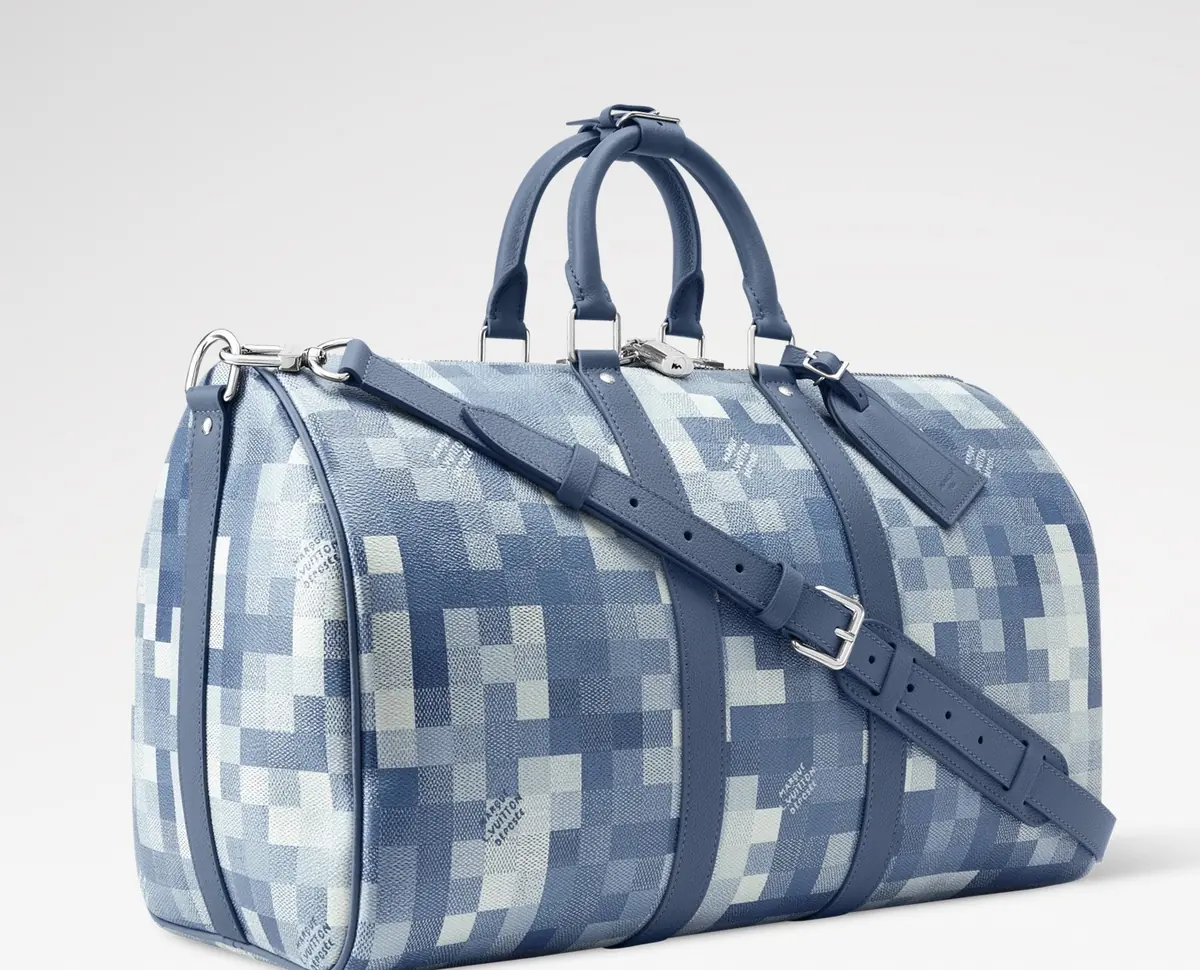 LV Style Beige Canvas Travel Bag Lookbook Reference image 2