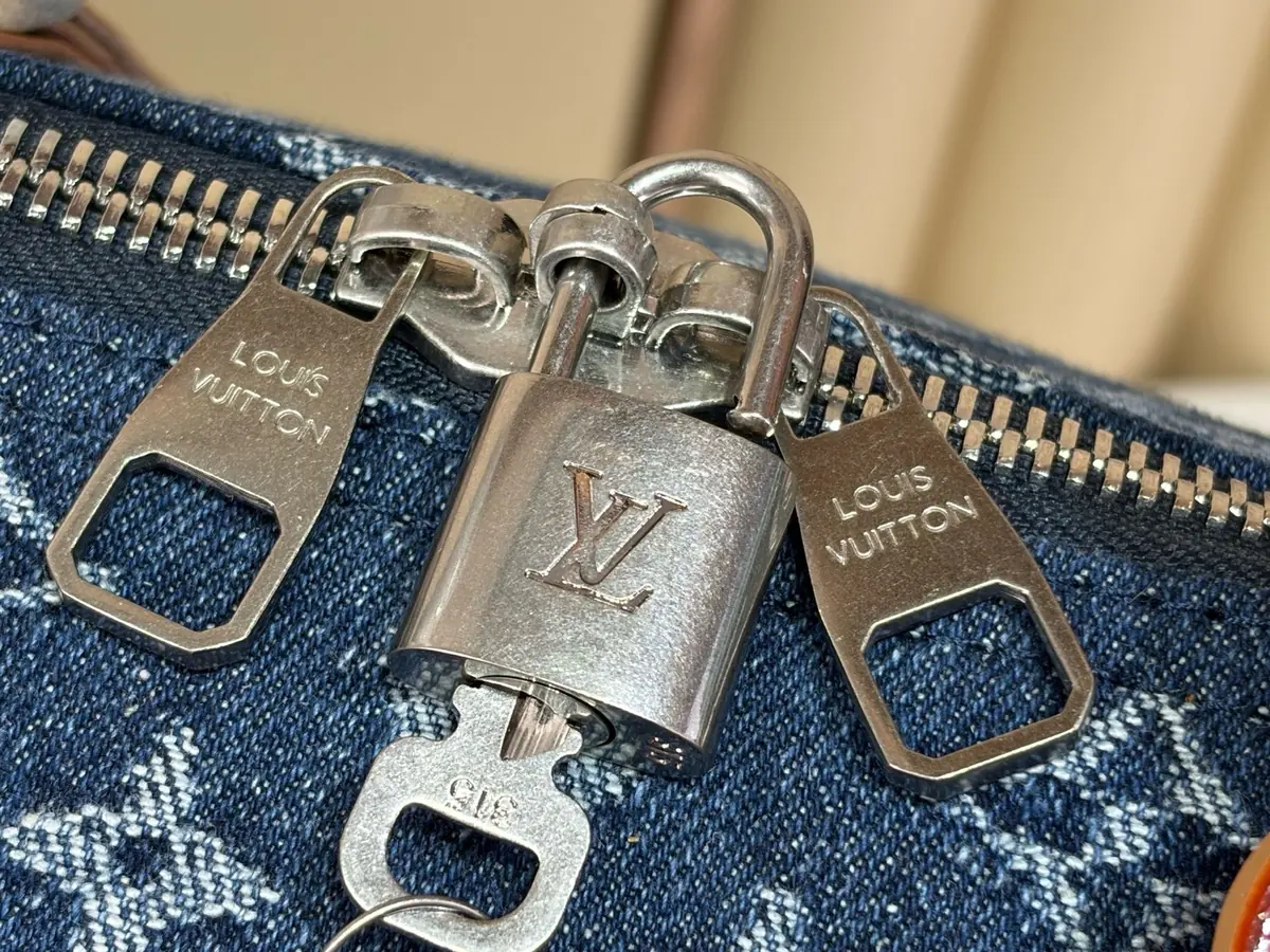 LV Style Beige Denim Travel Bag style reference detail image 6 from source 787730