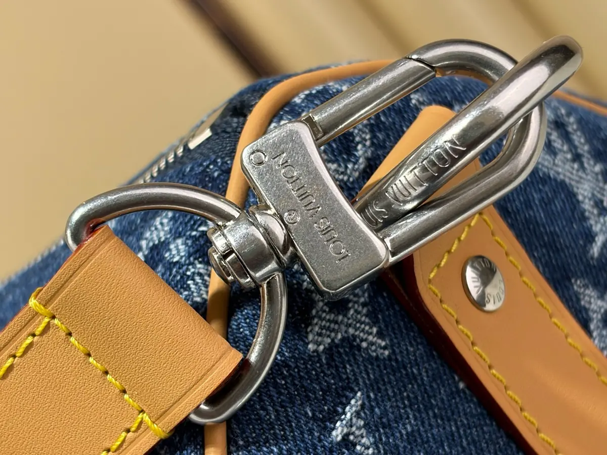 LV Style Beige Denim Travel Bag style reference detail image 8 from source 787730