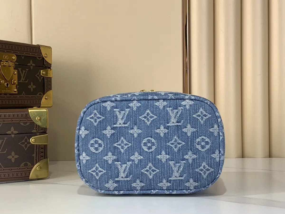 LV Style Beige Leather Bag Lookbook Reference image 4