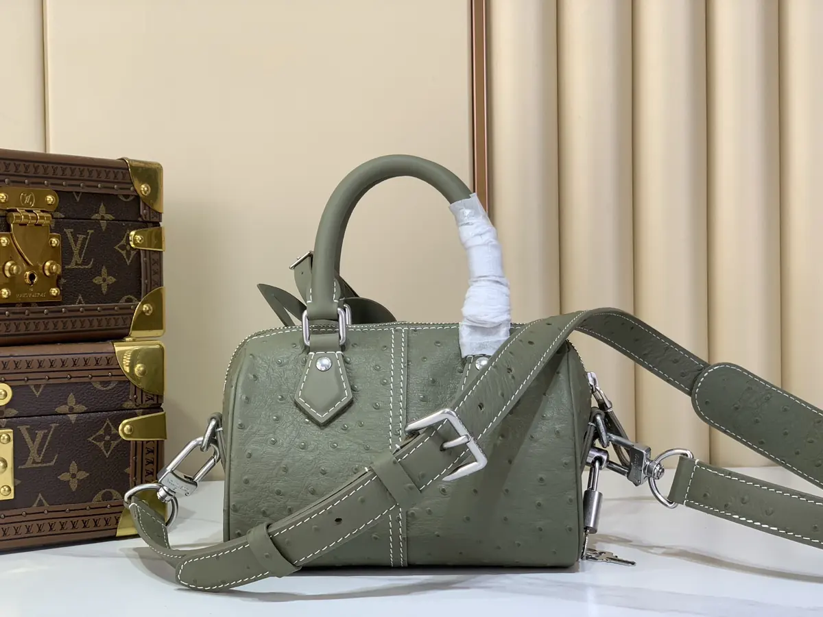 LV Style Beige Leather Bag Lookbook Reference image 3
