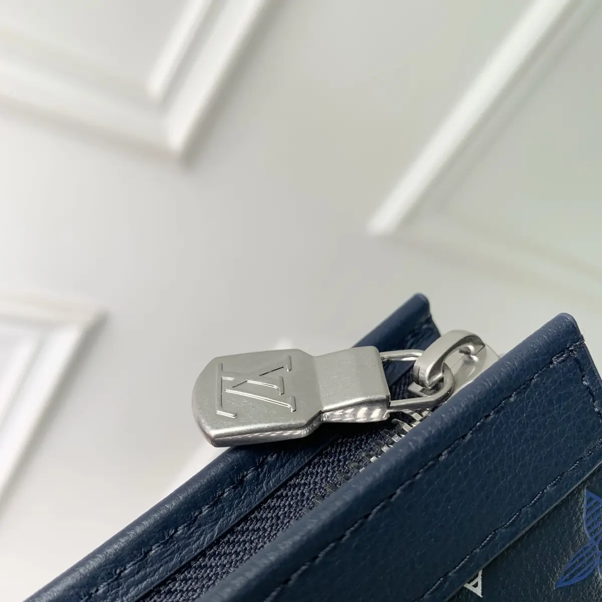 LV Style Beige Leather Card Holder Lookbook Reference image 6