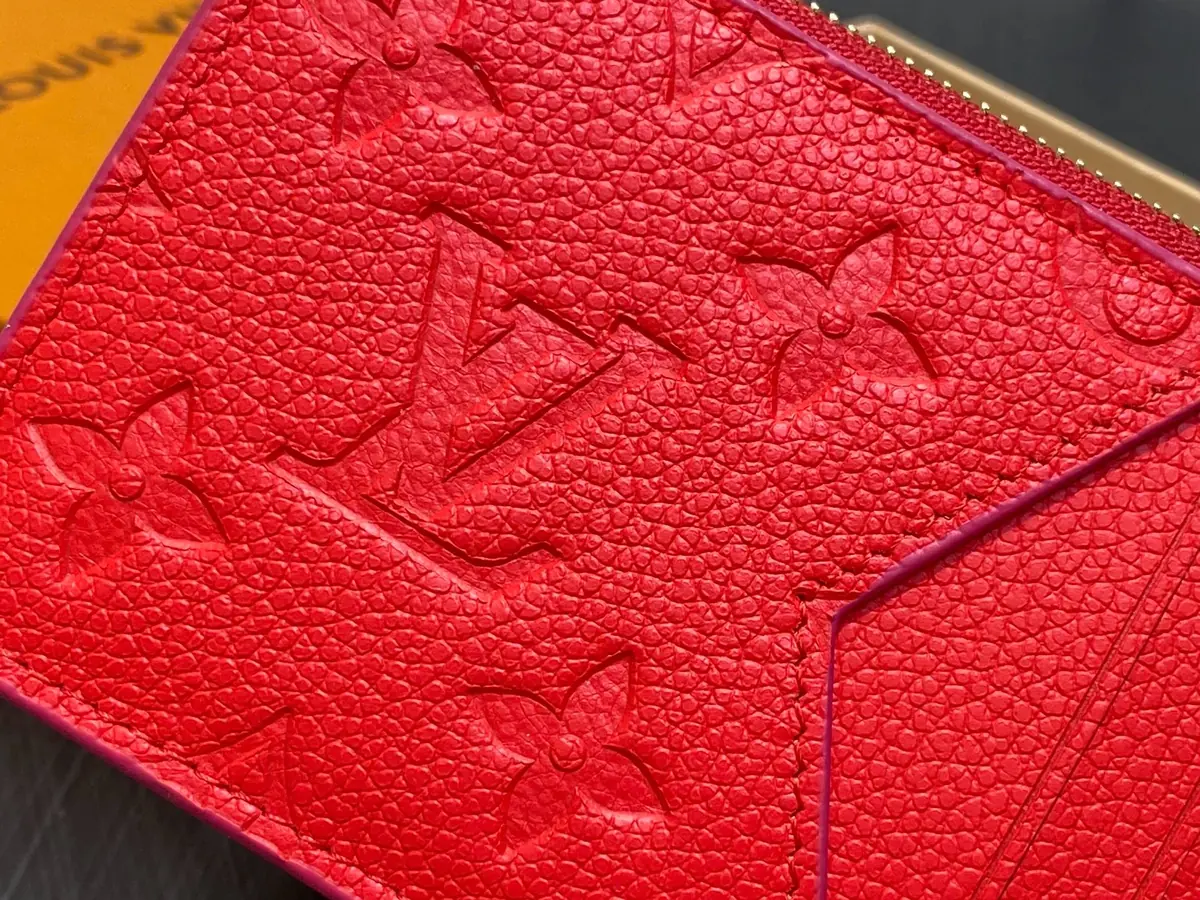 LV Style Beige Leather Card Holder Bags detail image 5 from source 787748