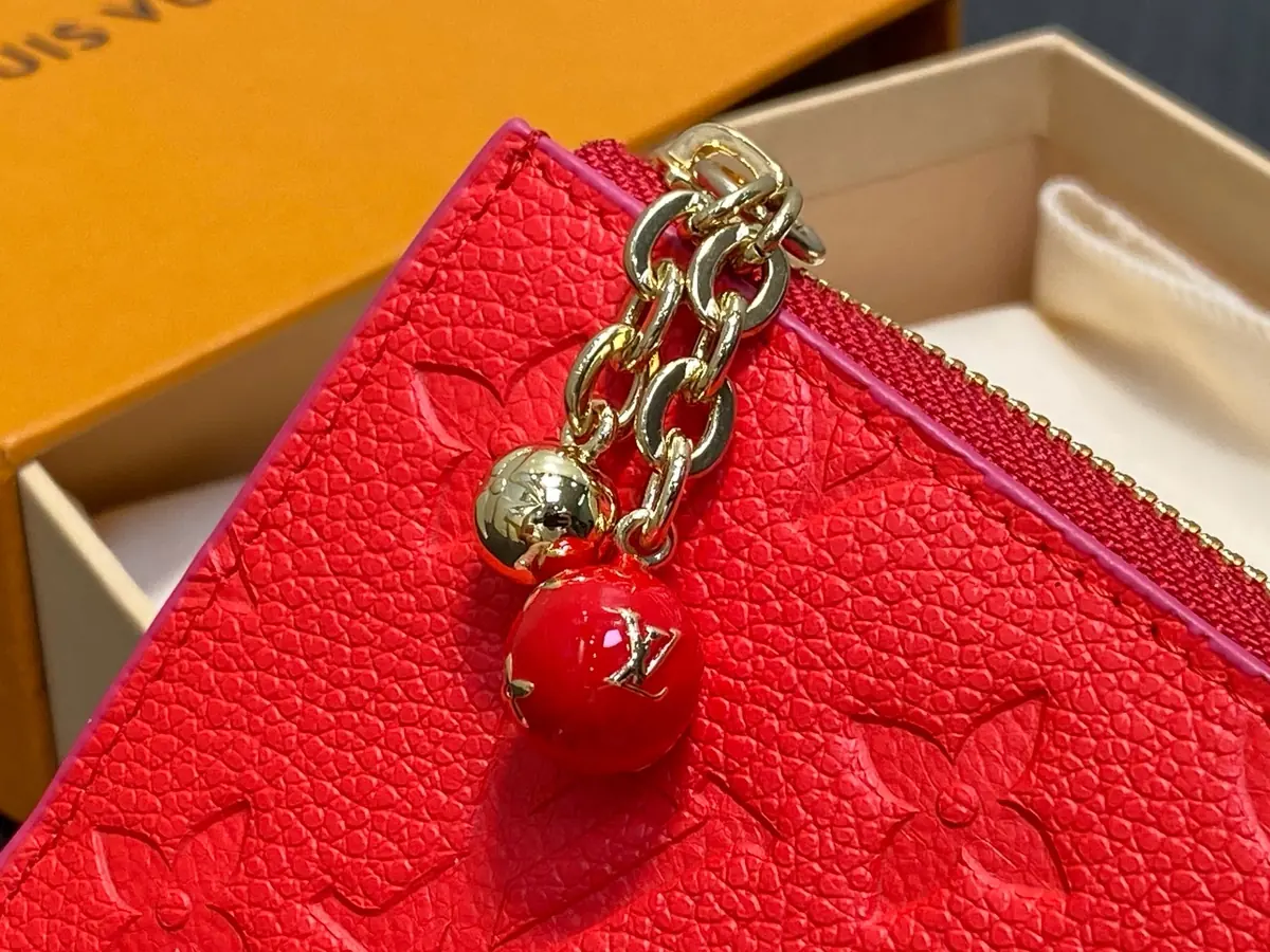 LV Style Beige Leather Card Holder Bags detail image 6 from source 787748