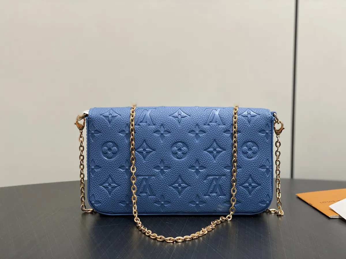 LV Style Beige Leather Clutch Lookbook Reference image 3