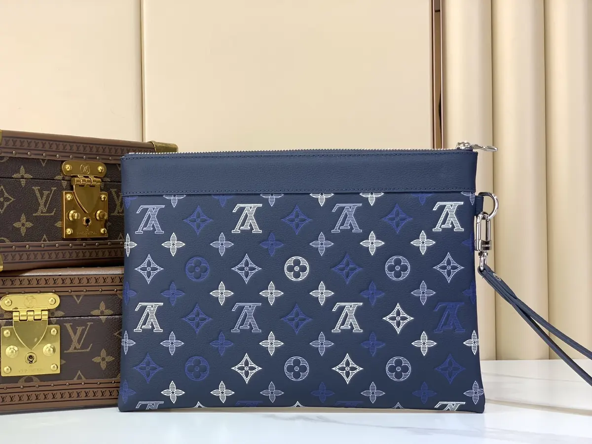 LV Style Beige Leather Clutch Lookbook Reference image 3