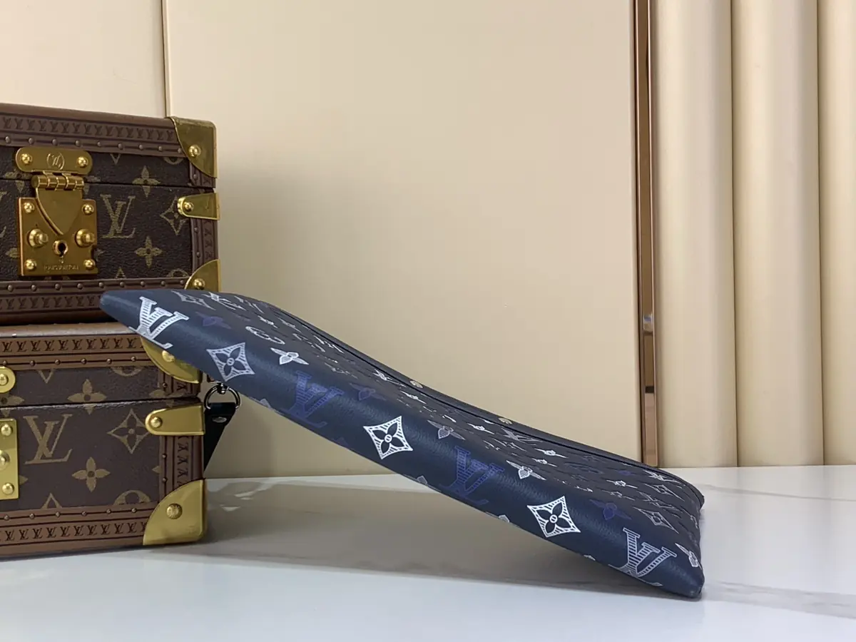 LV Style Beige Leather Clutch Lookbook Reference image 4
