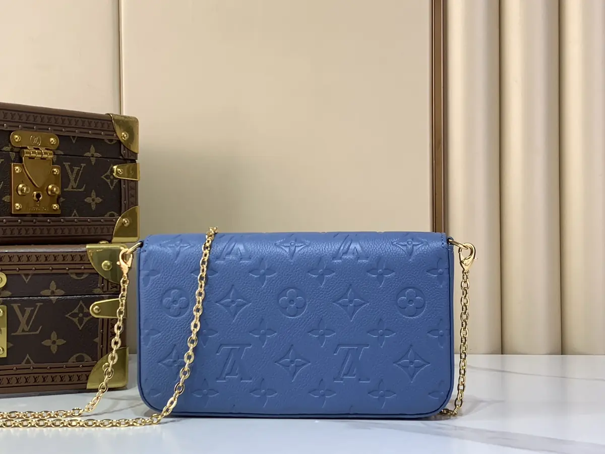 LV Style Beige Leather Clutch Lookbook Reference image 3