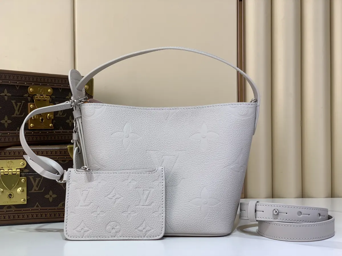 LV Style Beige Leather Crossbody Bag Lookbook Reference image 1