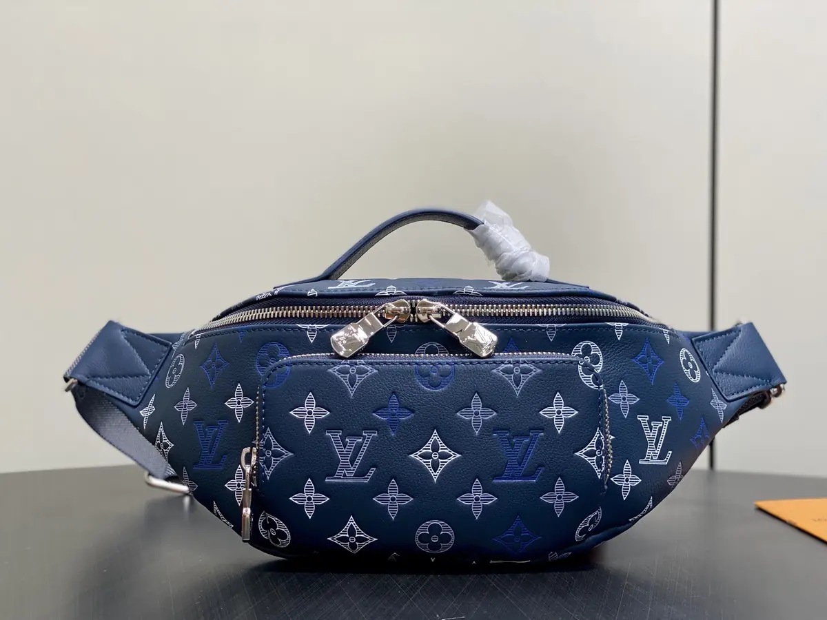 LV Style Beige Leather Crossbody Bag Lookbook Reference image 1