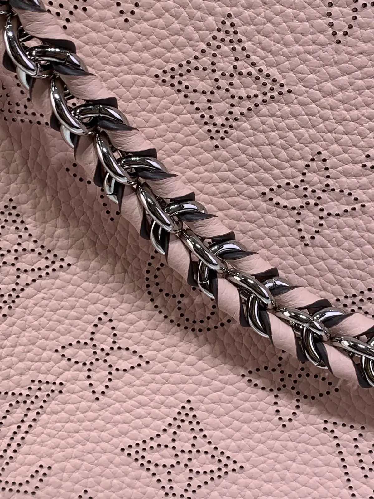 LV Style Beige Leather Crossbody Bag Lookbook Reference image 5