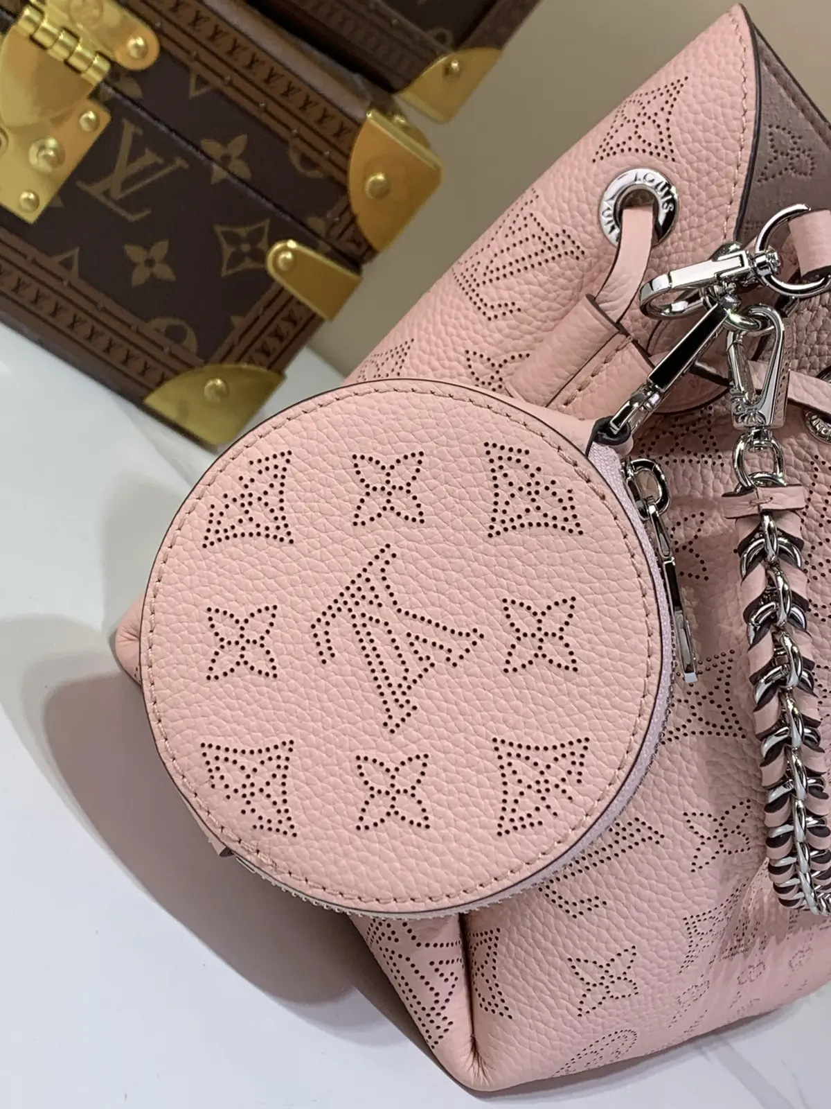 LV Style Beige Leather Crossbody Bag Lookbook Reference image 6