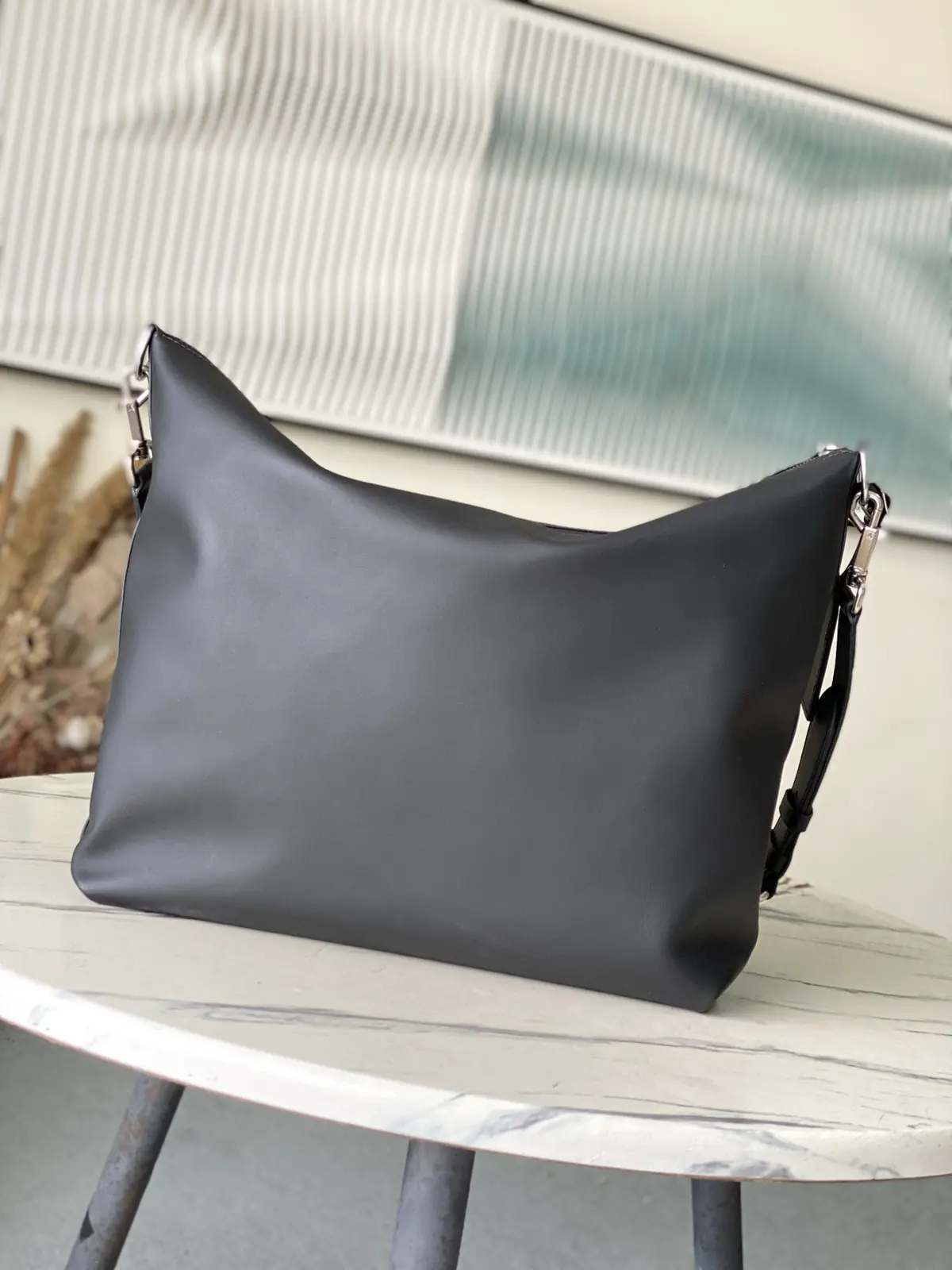 LV Style Beige Leather Hobo Bag Lookbook Reference image 3