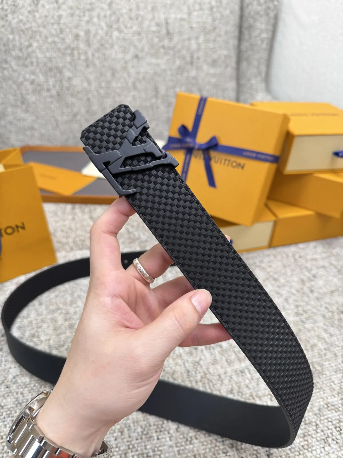LV Style Beige Leather Men's Belt Lookbook Reference image 4