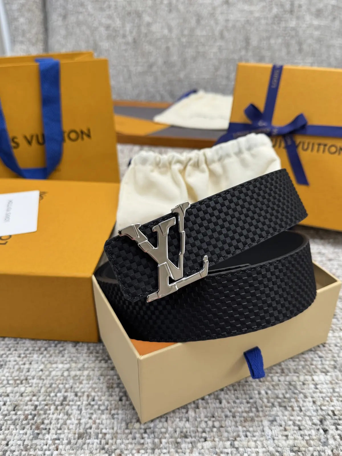 LV Style Beige Leather Men's Belt Lookbook Reference image 1