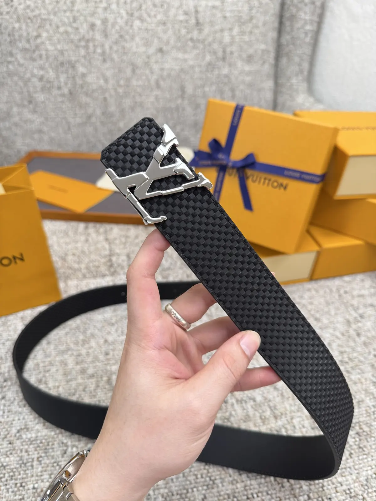 LV Style Beige Leather Men's Belt Lookbook Reference image 5