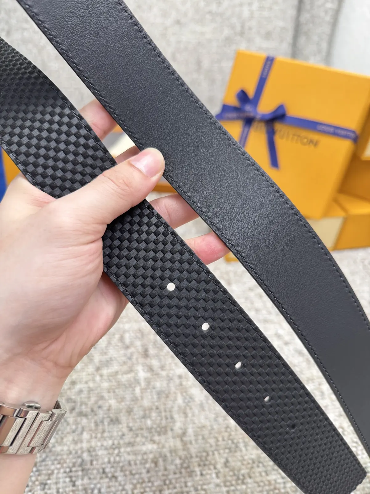 LV Style Beige Leather Men's Belt Lookbook Reference image 4