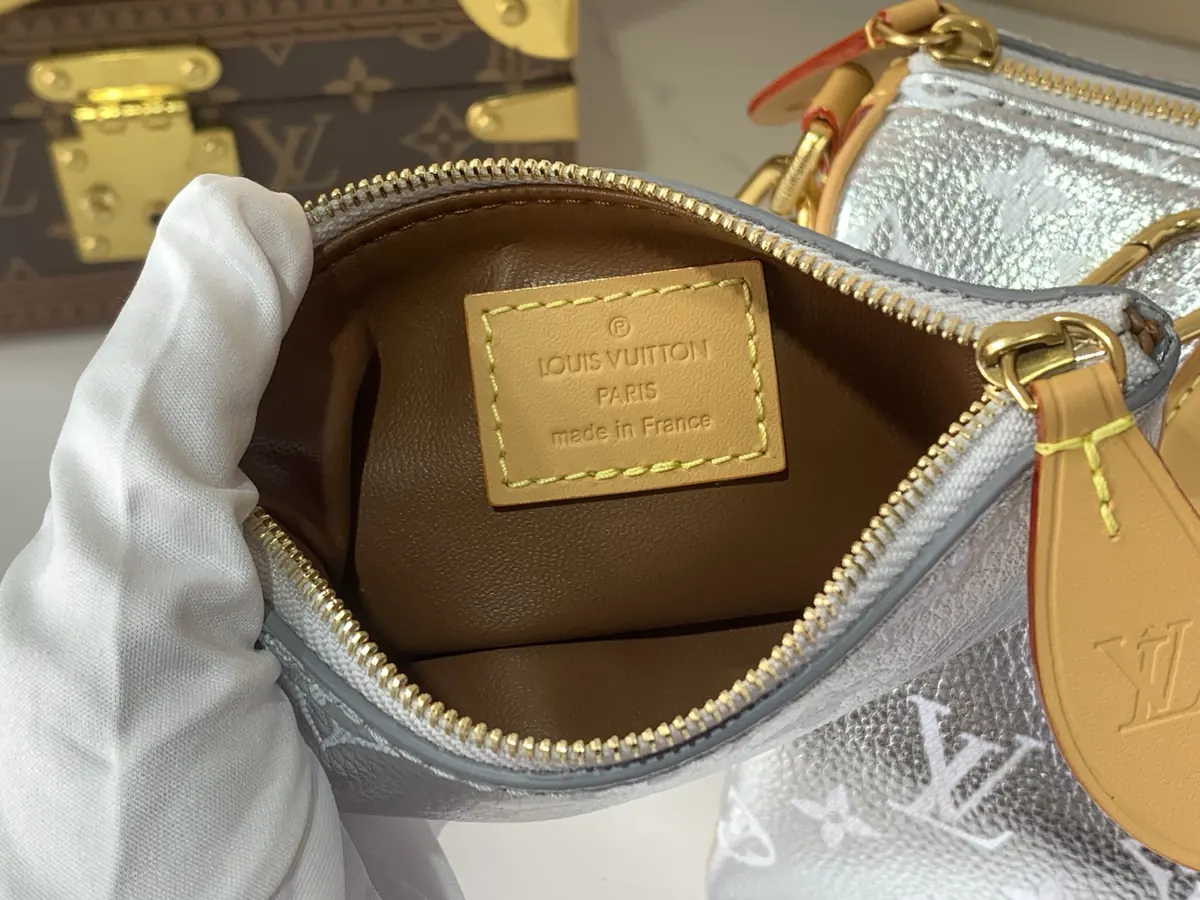 LV Style Beige Leather Shoulder Bag Lookbook Reference image 6