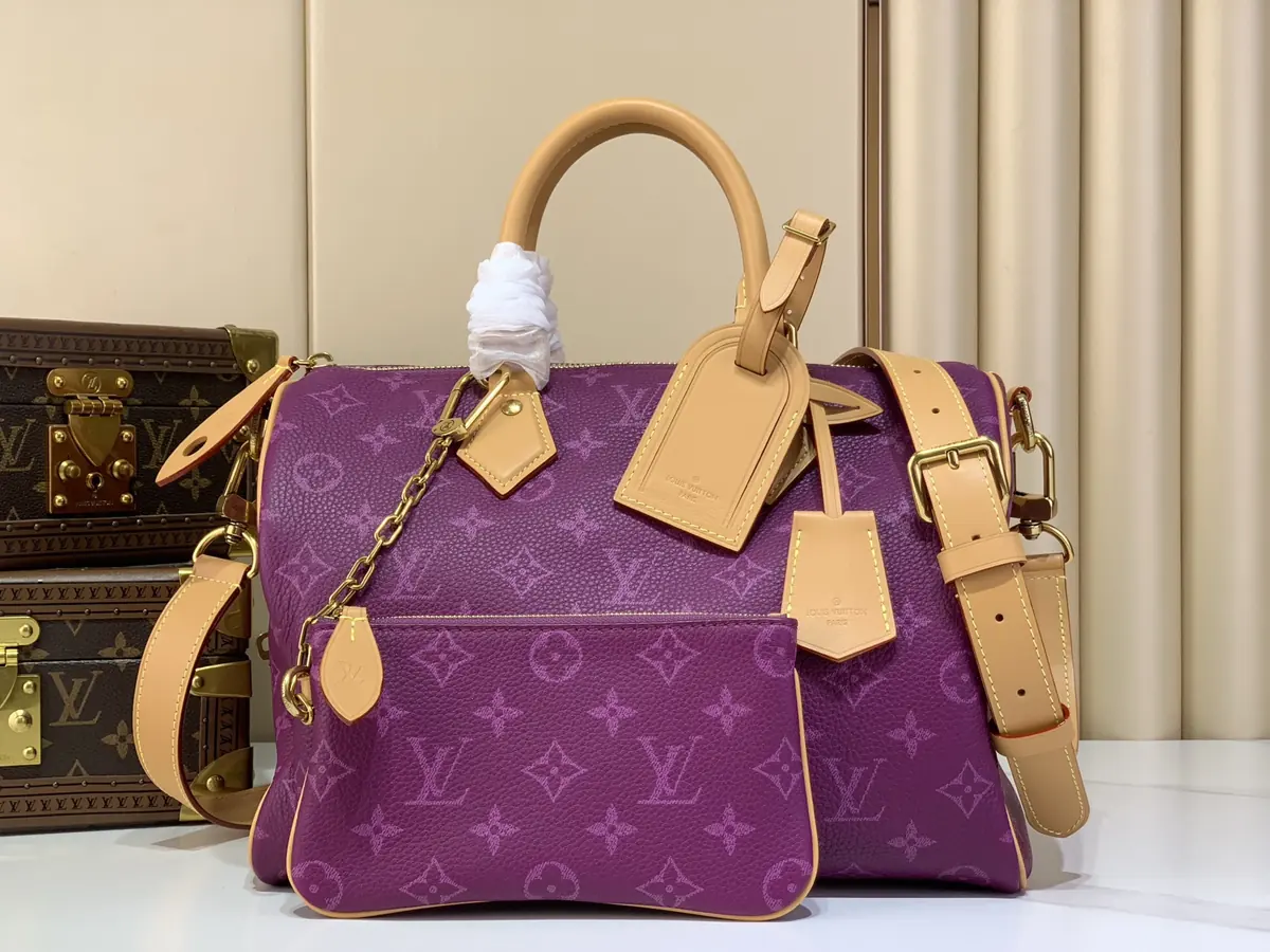 LV Style Beige Leather Shoulder Bag Lookbook Reference image 1