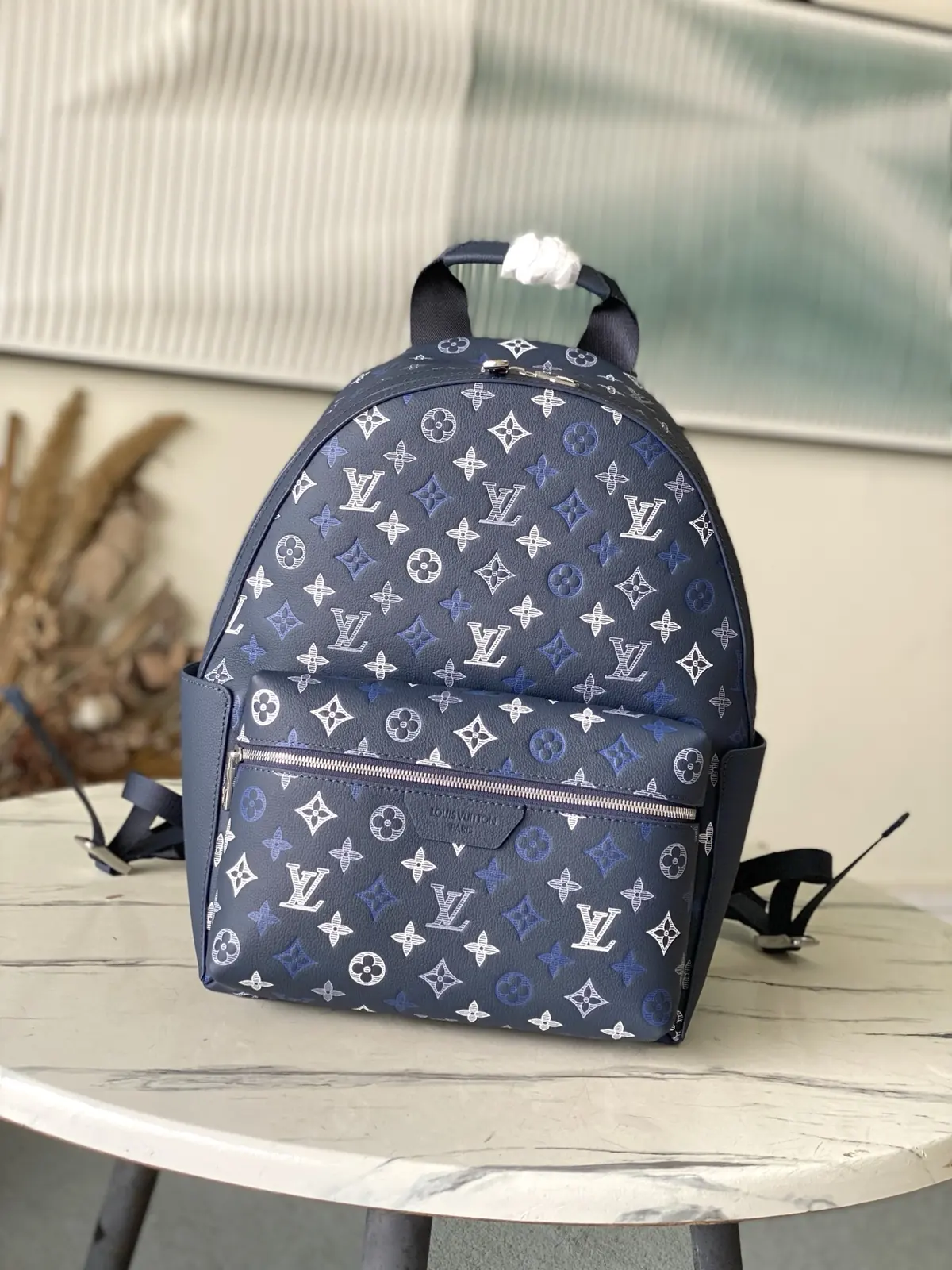 LV Style Beige Leather Shoulder Bag Lookbook Reference image 1
