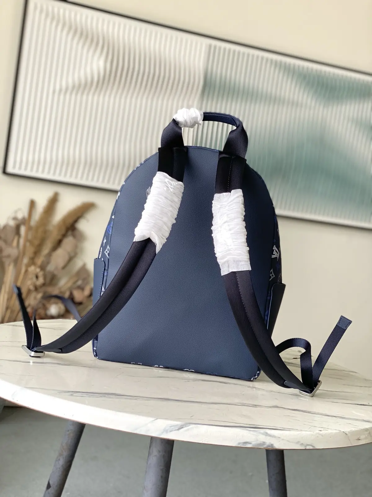 LV Style Beige Leather Shoulder Bag Lookbook Reference image 3