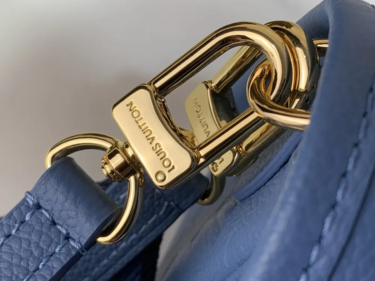 LV Style Beige Leather Shoulder Bag Lookbook Reference image 6