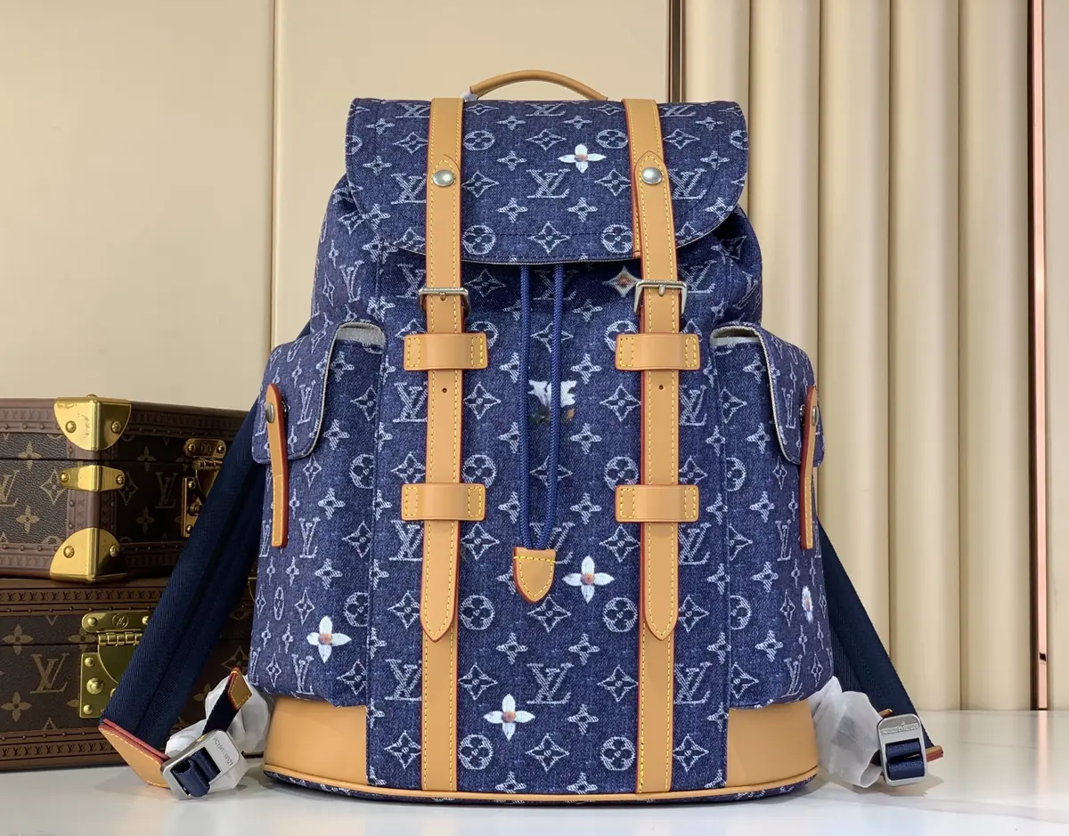 LV Style Beige Leather Shoulder Bag Lookbook Reference image 1