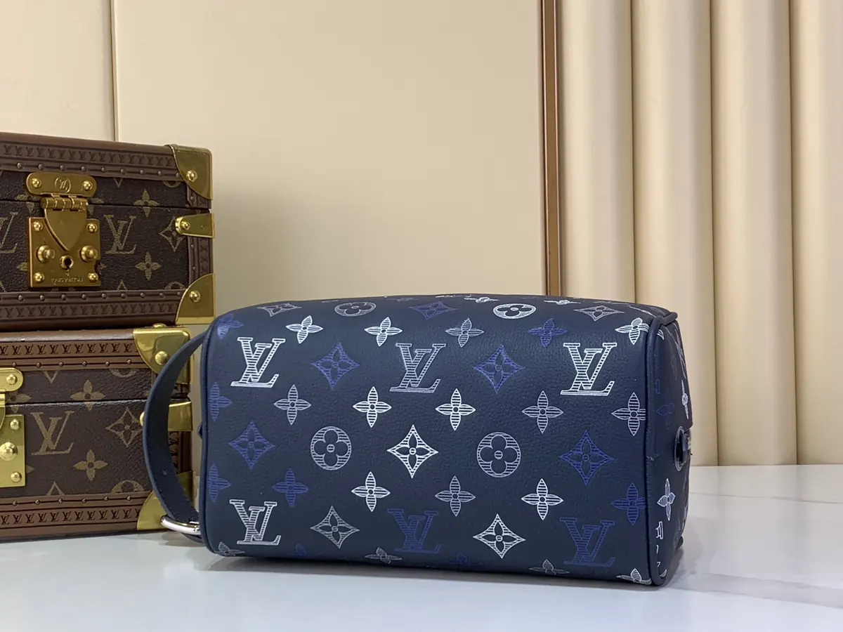 LV Style Beige Leather Toiletry Bag Lookbook Reference image 4