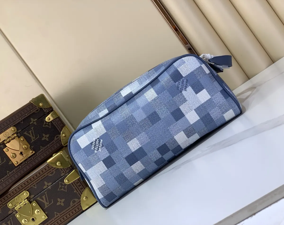 LV Style Beige Leather Toiletry Bag Lookbook Reference image 3